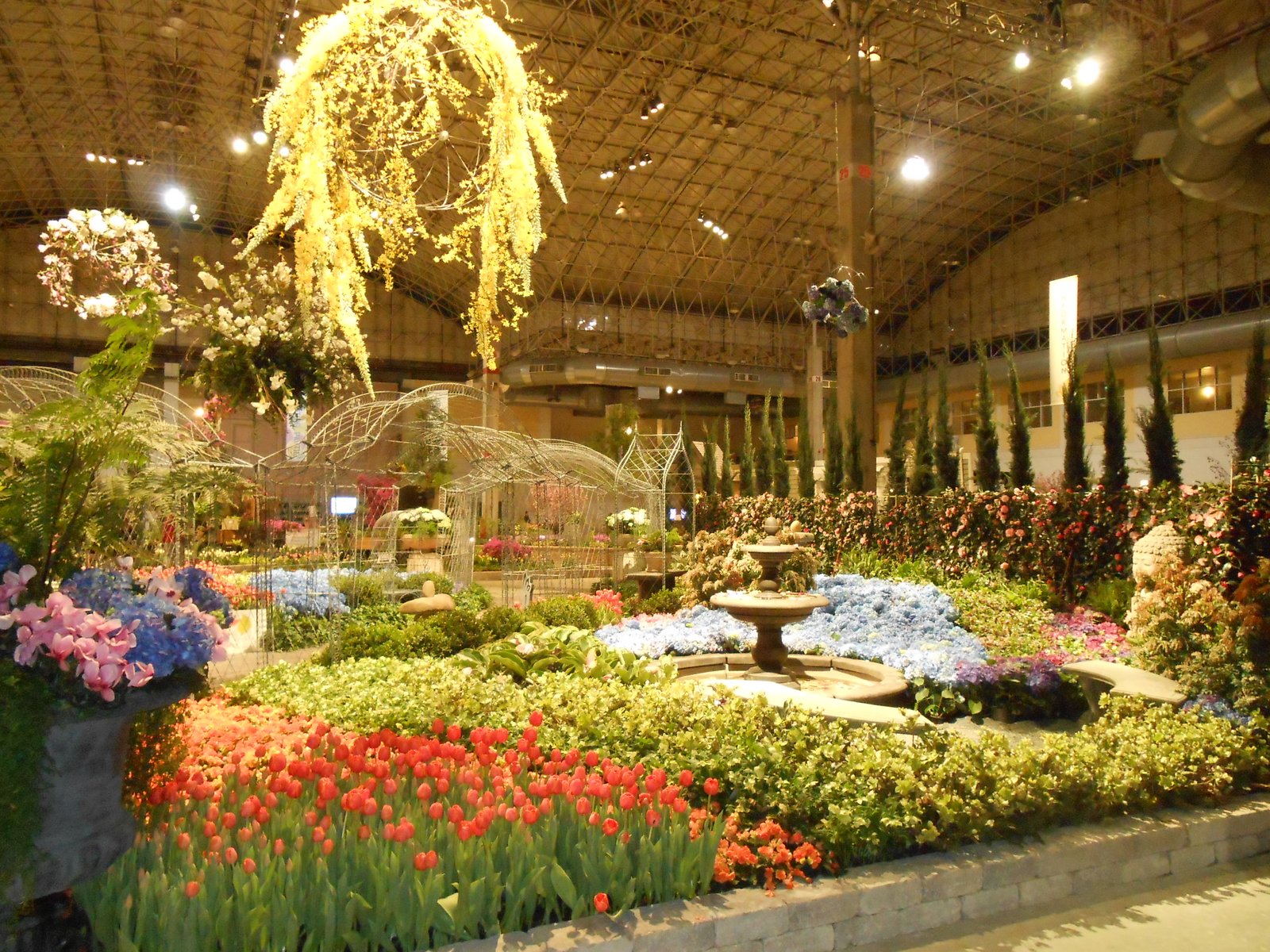 chicago flower and garden show at navy pier | stretchingittotravel