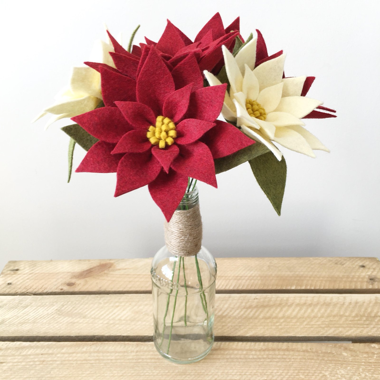 pdf tutorial: diy felt flowers - poinsettia bouquet (no sew!)