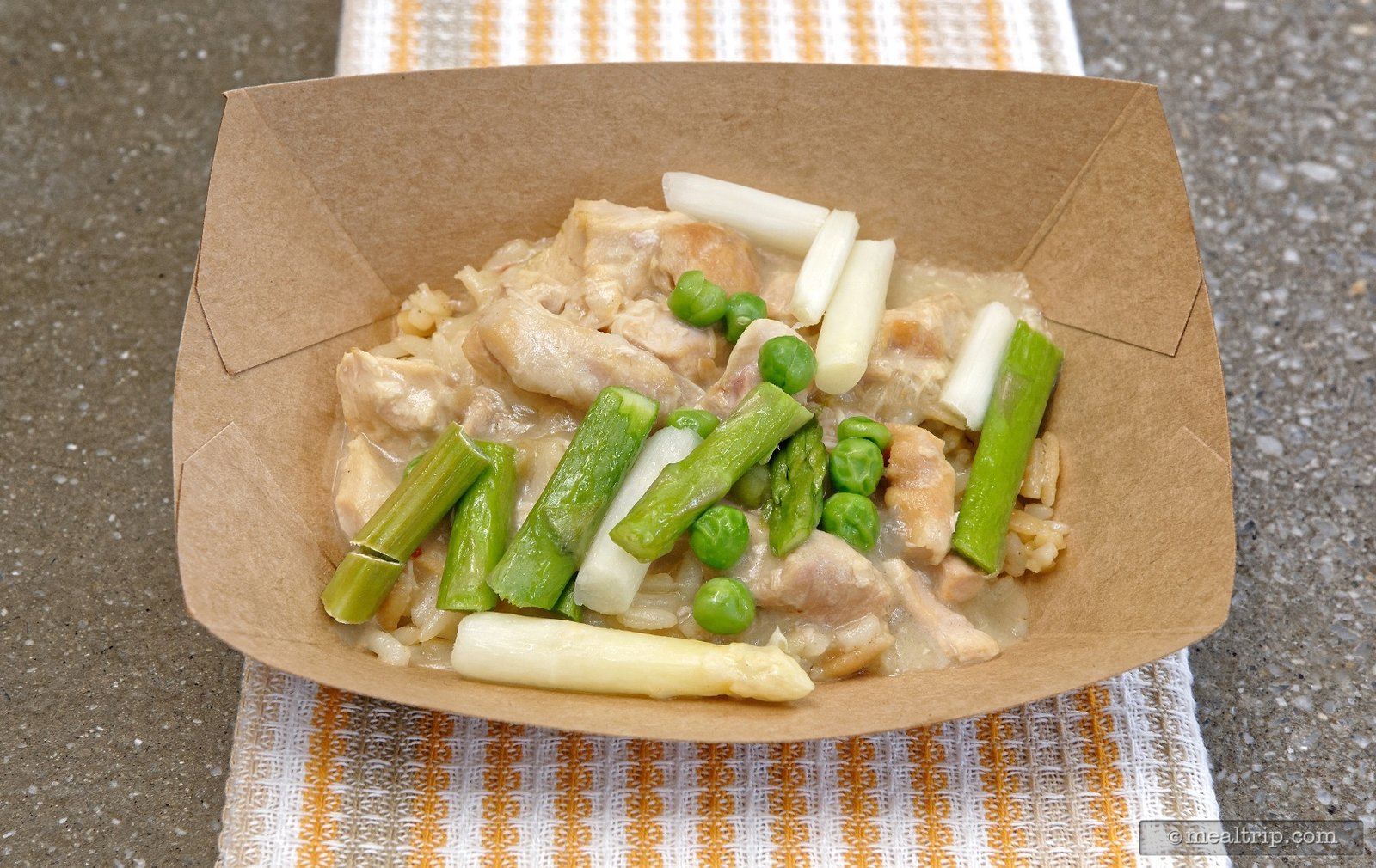 photos from a closer look at the bauernmarkt outdoor kitchen food