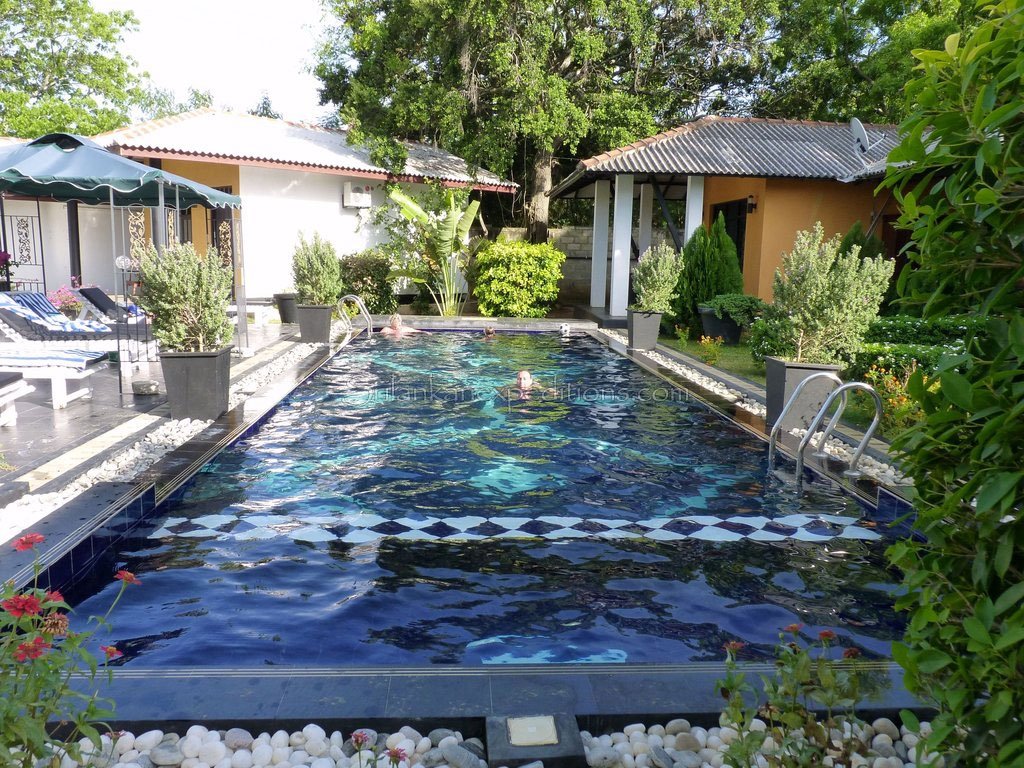 flower garden lake resort tissamaharama | hotels in tissamaharama