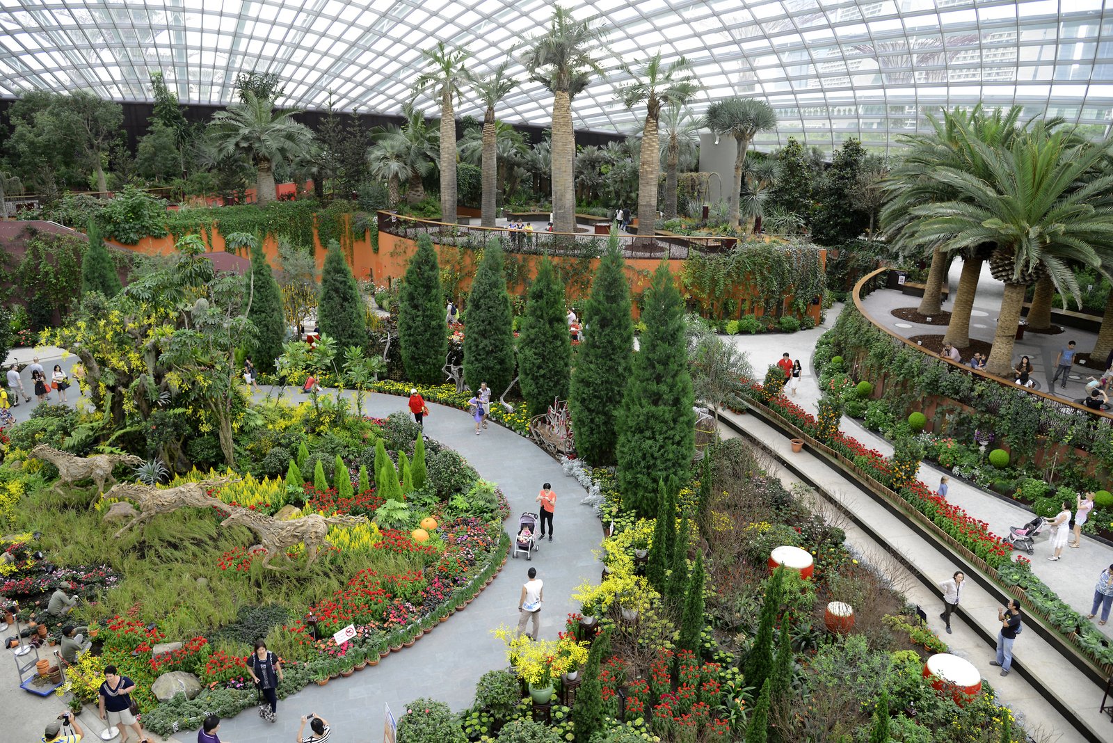 gardens by the bay - conservatory 'the flower dome'; inside (1