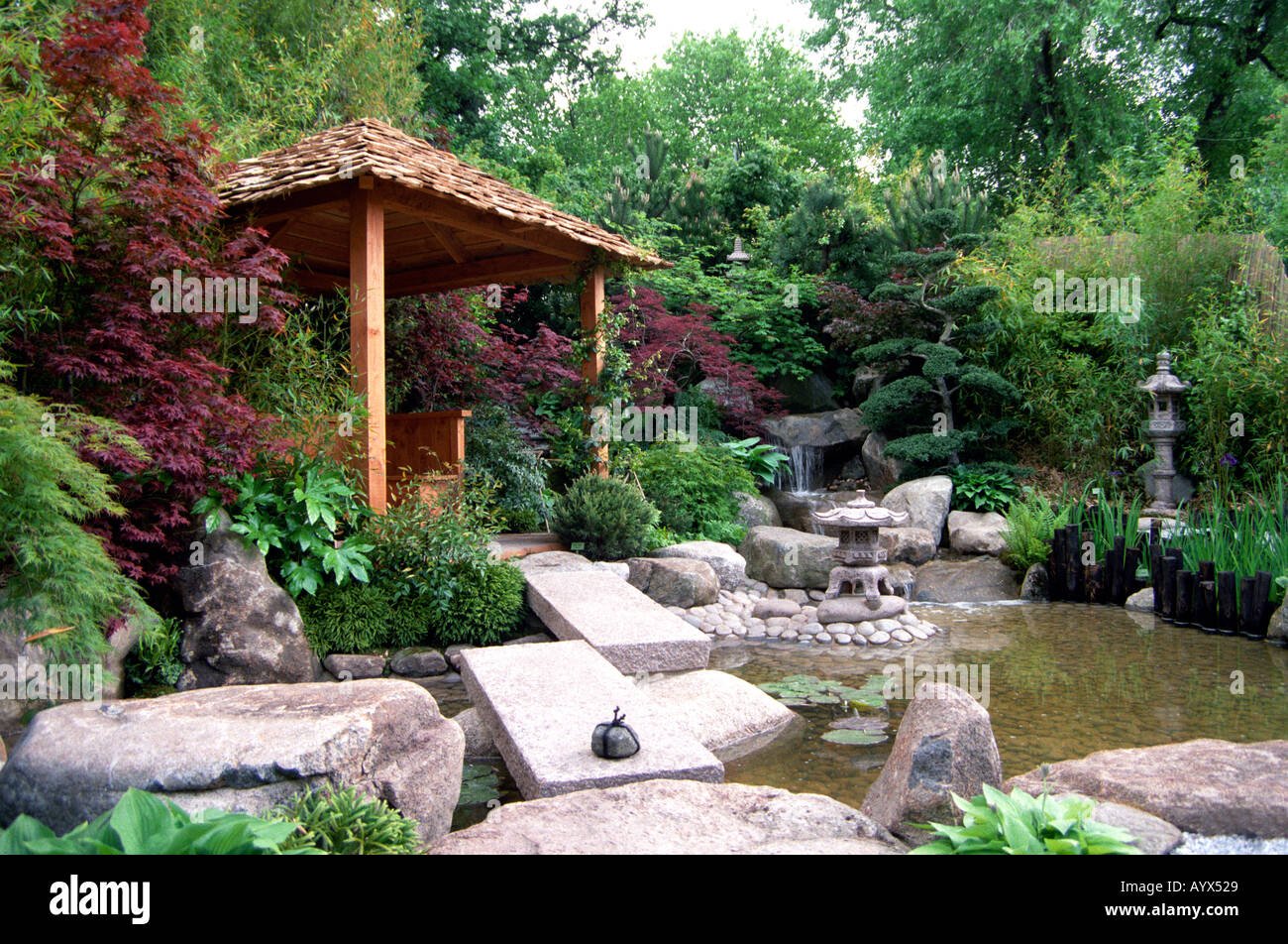 japanese show garden at chelsea flower show london uk stock photo