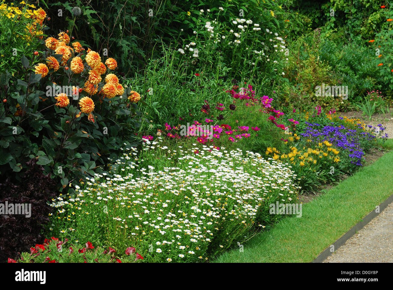 english country garden stock photos & english country garden stock