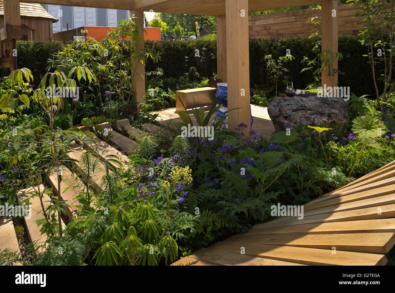 rhs chelsea flower show 2016, the garden of potential, silver-gilt