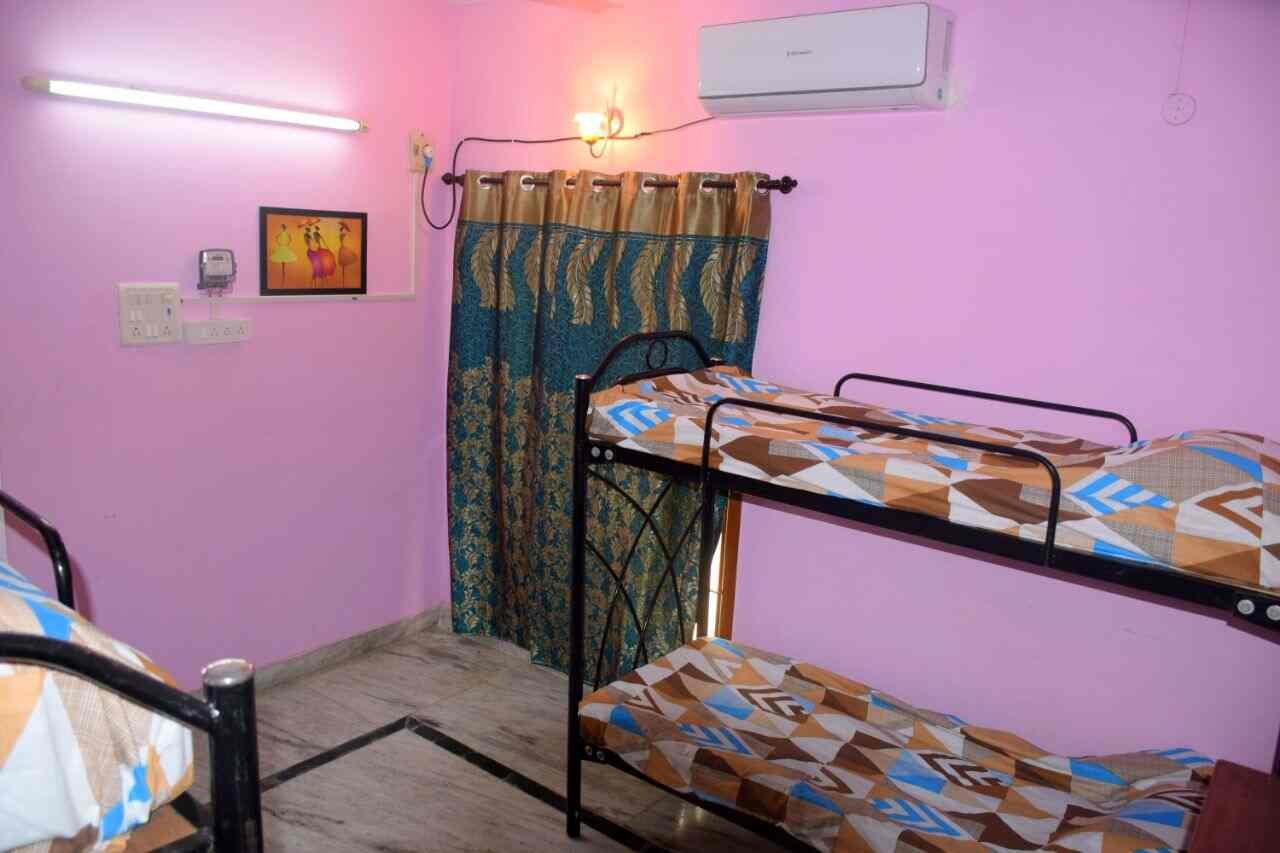 lakshmi amma ladies hostel, anna nagar - hostels for women in