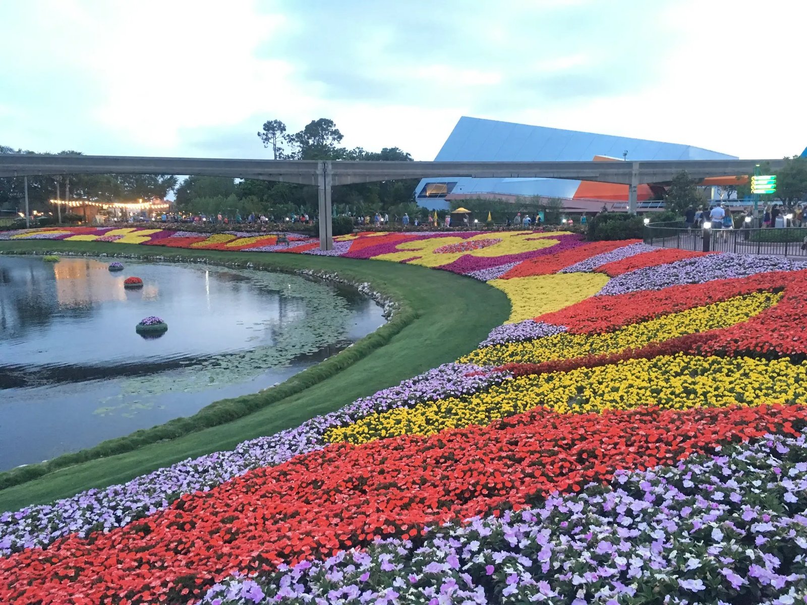 epcot's international flower & garden festival must do list