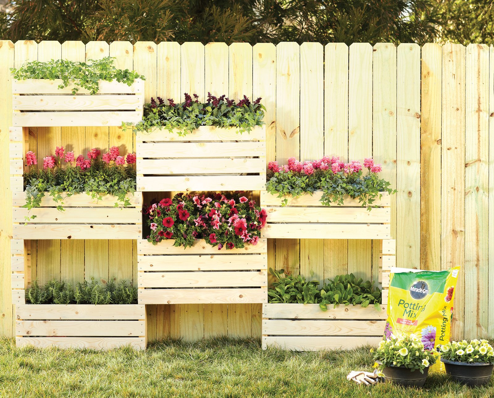 vertical planter diy - home depot garden project