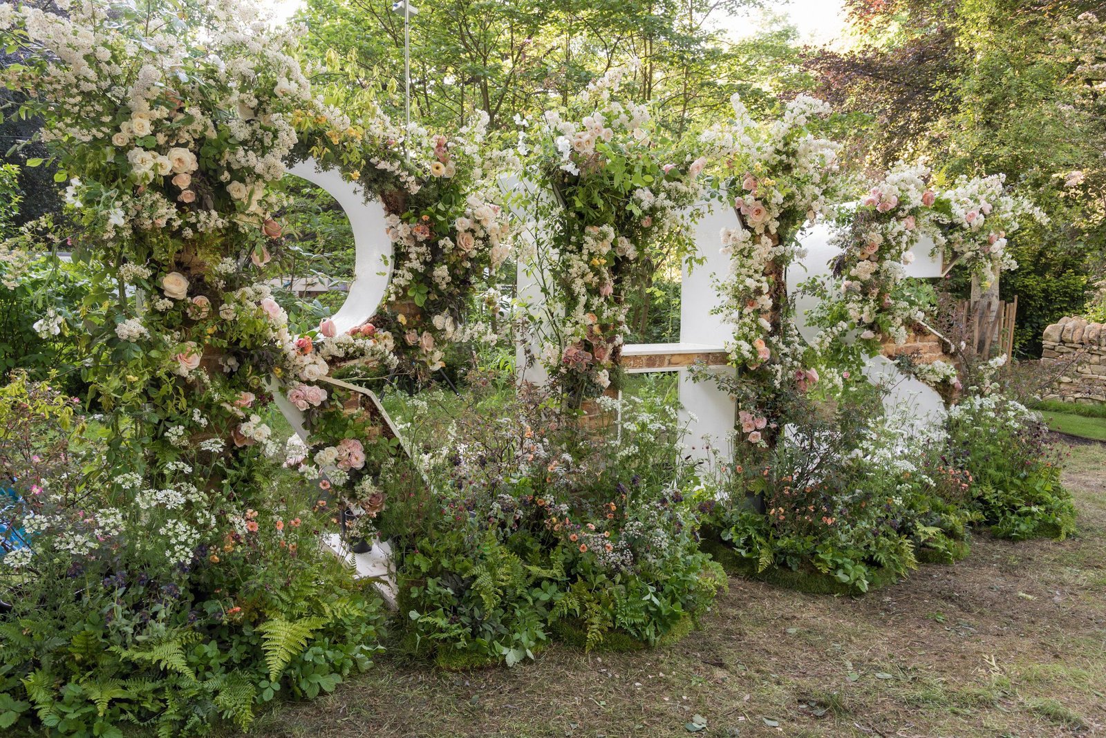 chelsea flower show 2019: london gate main entrance design