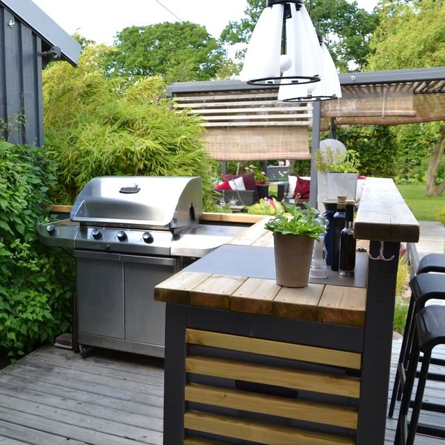 12 best outdoor bar ideas - diy outdoor bars for entertaining
