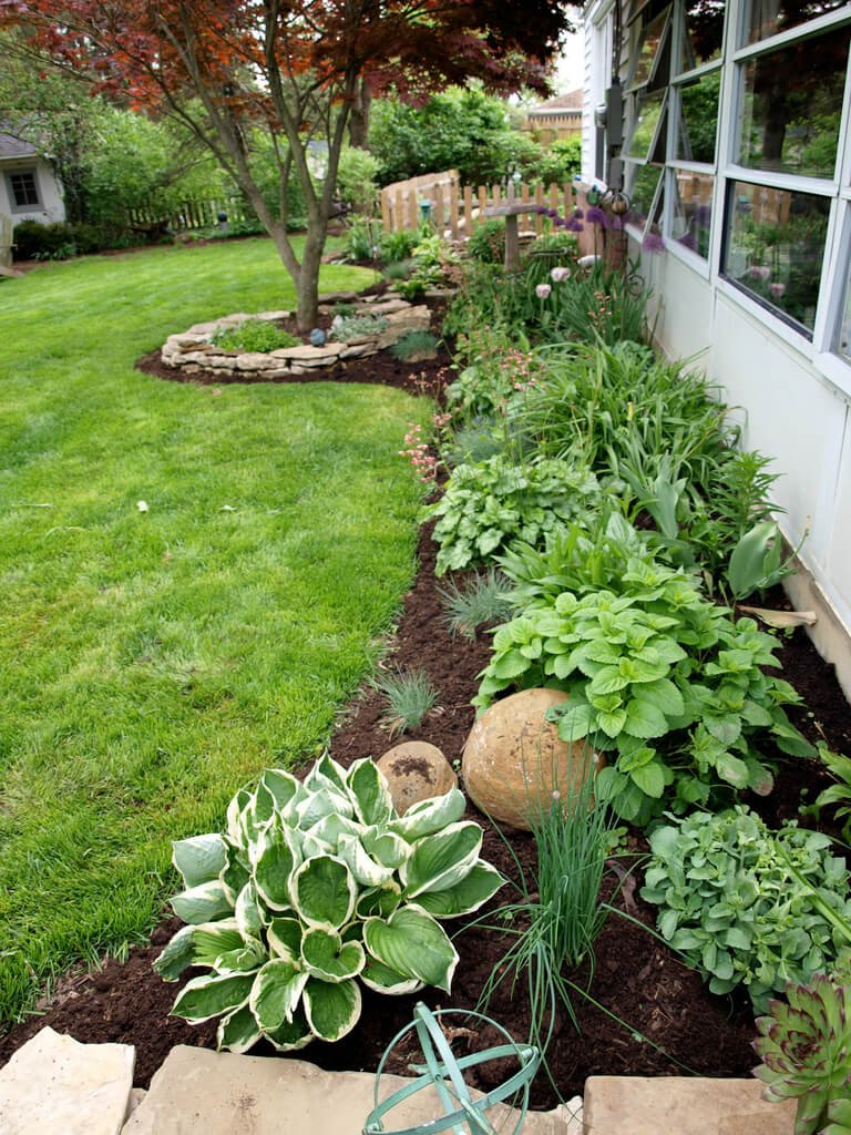 27 best flower bed ideas (decorations and designs) for 2019