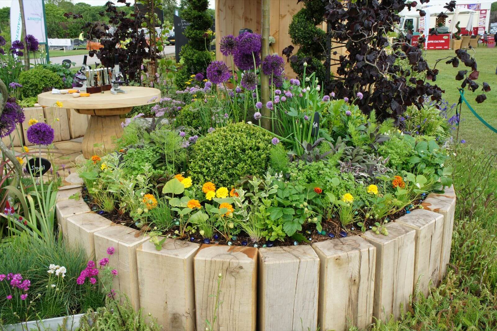 27 best flower bed ideas (decorations and designs) for 2019