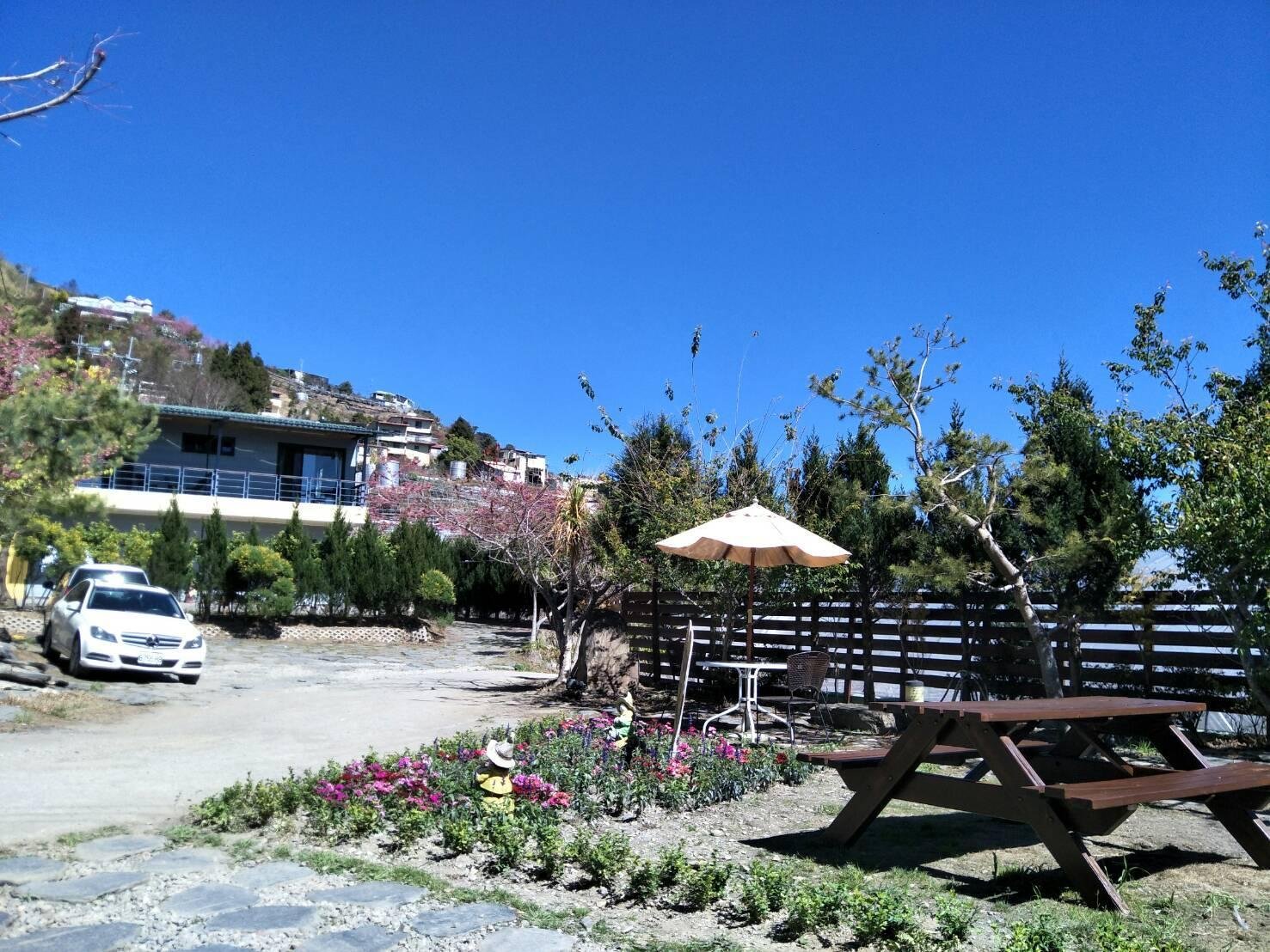 flower and star garden bed and breakfast in nantou - room deals