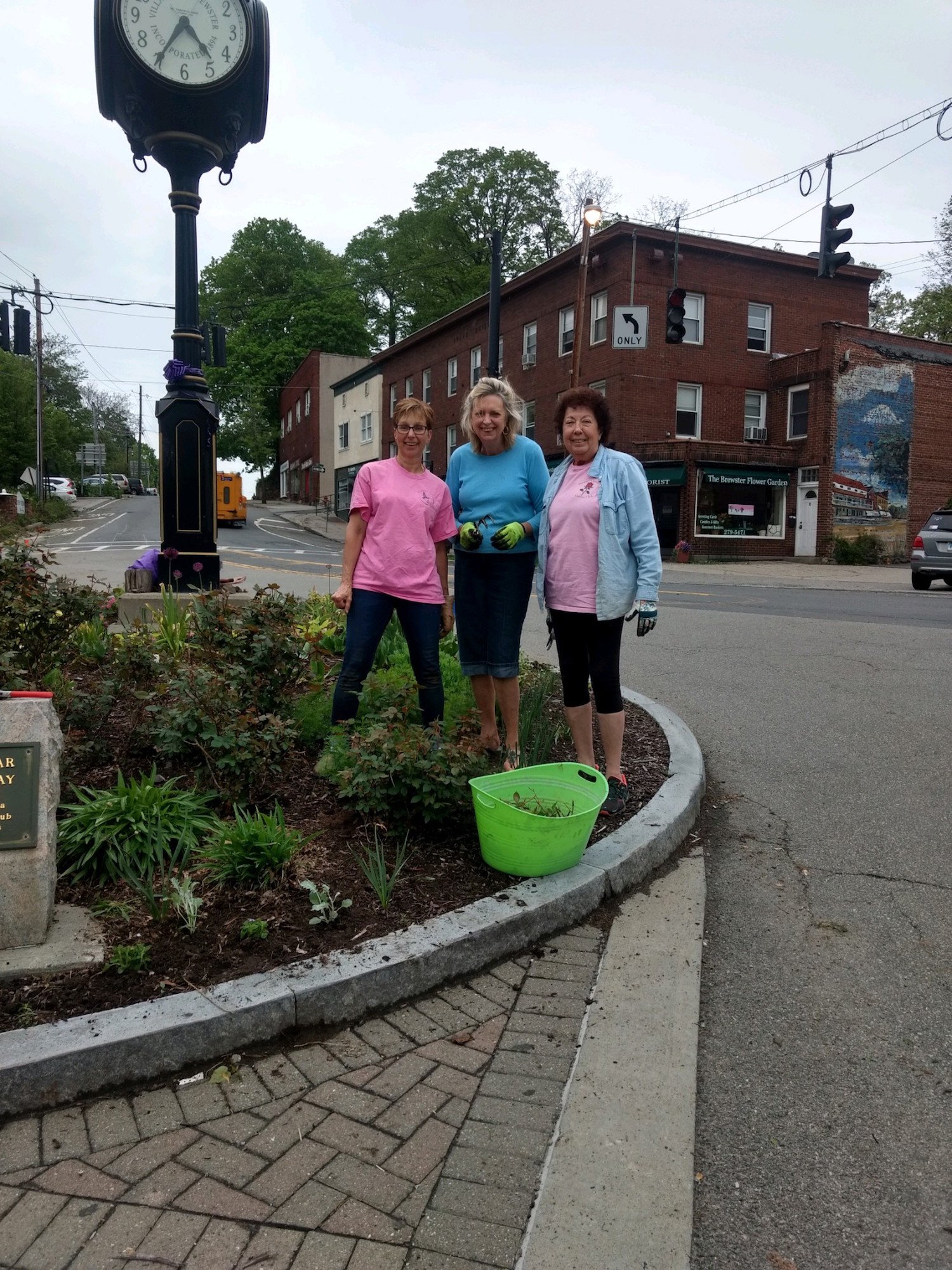 the brewster carmel garden club brightens our neighborhood