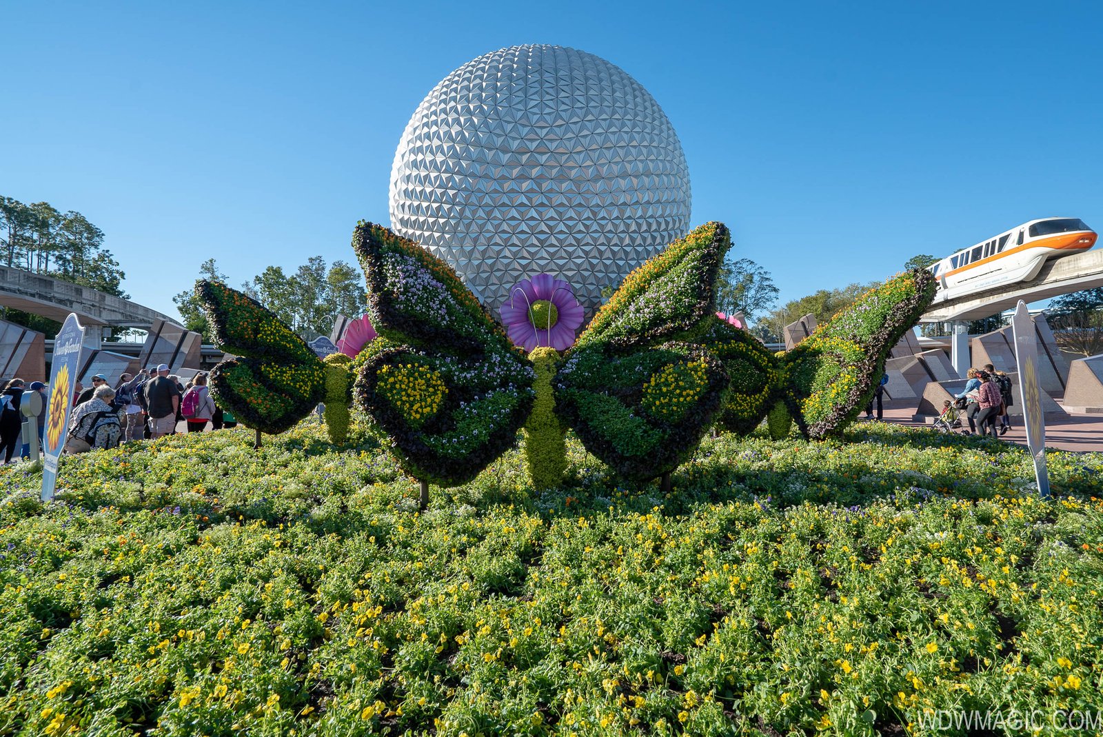 2019 epcot international flower and garden festival topiary tour
