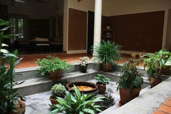the traditional 'nadumuttam' - picture of malakkarethu house, aranmula