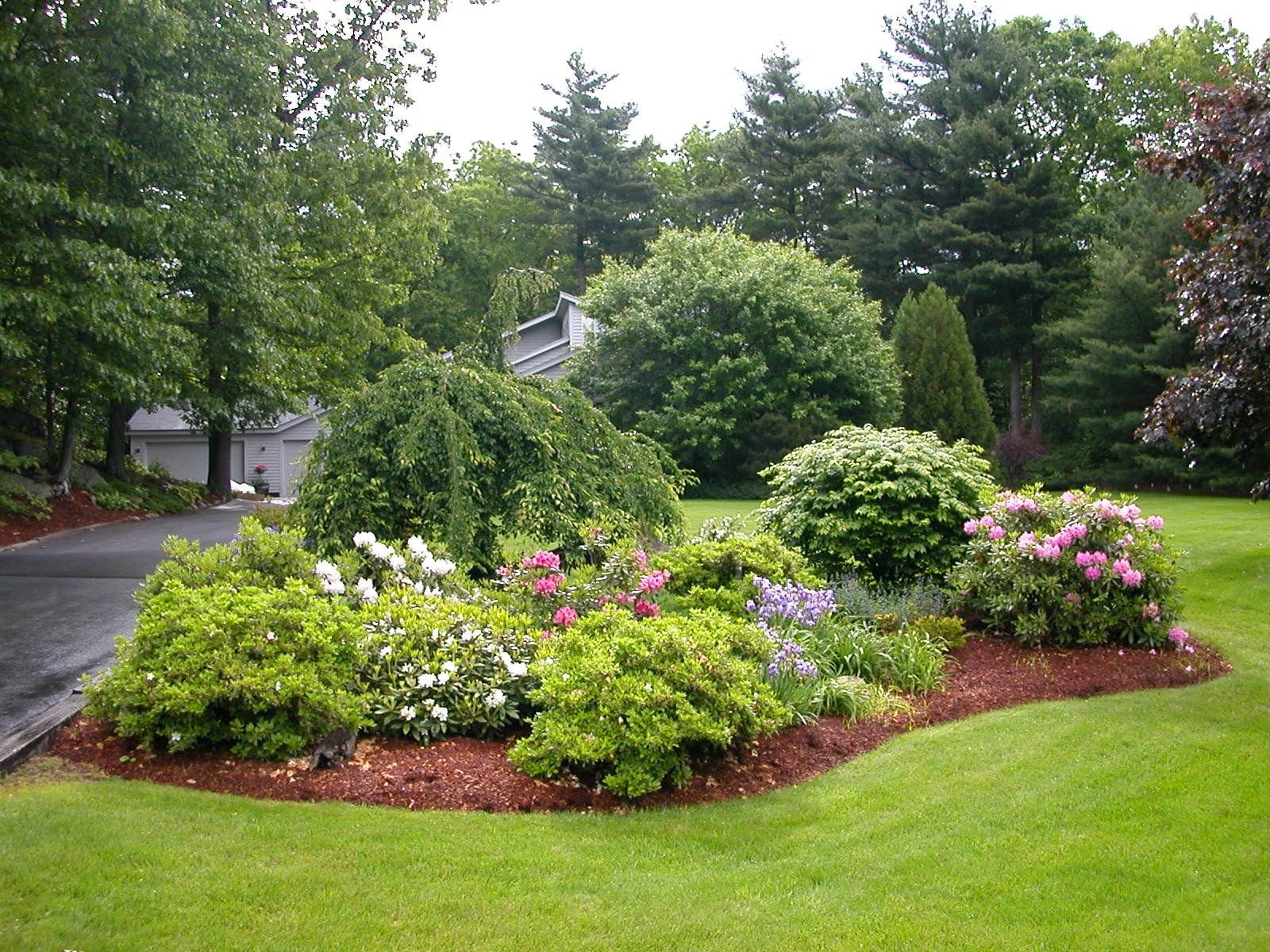 island+flower+bed+ideas | garden landscape design architecture