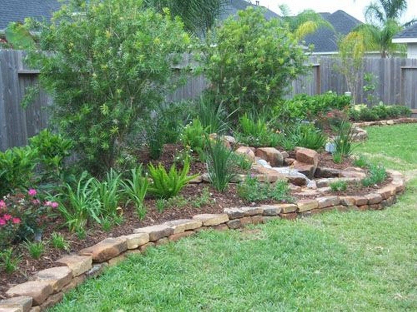 33 garden border ideas to dress up your landscape edging (20) | in