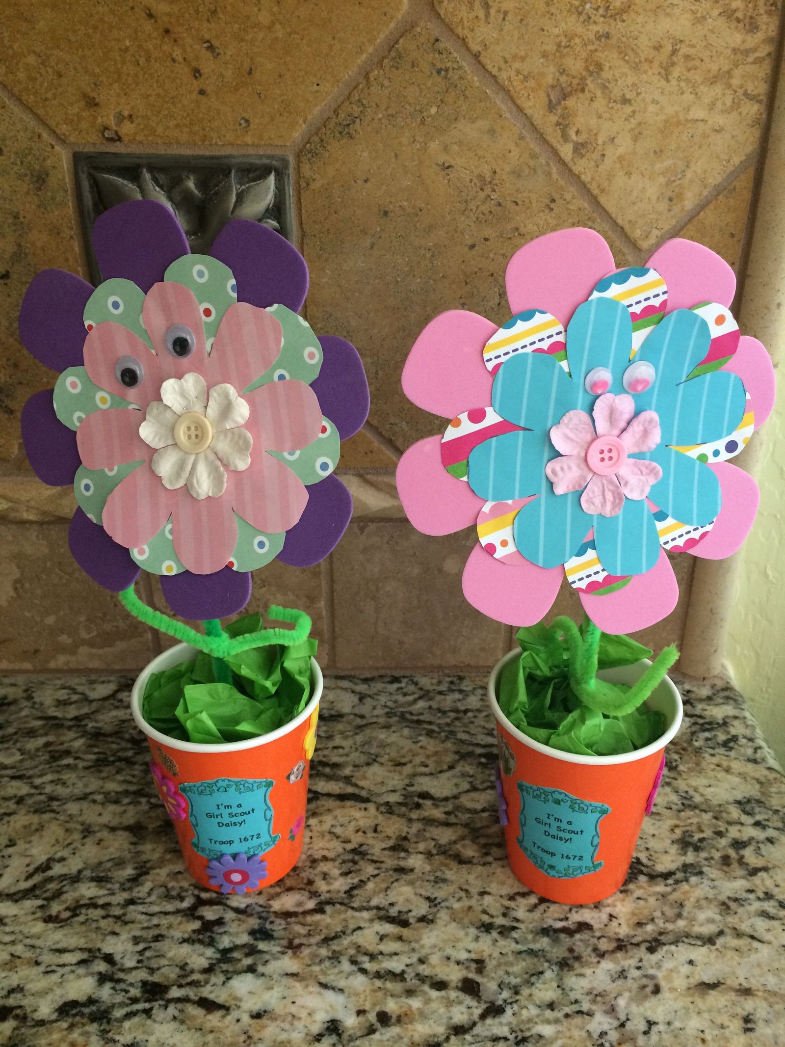 gs daisy craft: for the lupe petal. i had my girls make their own