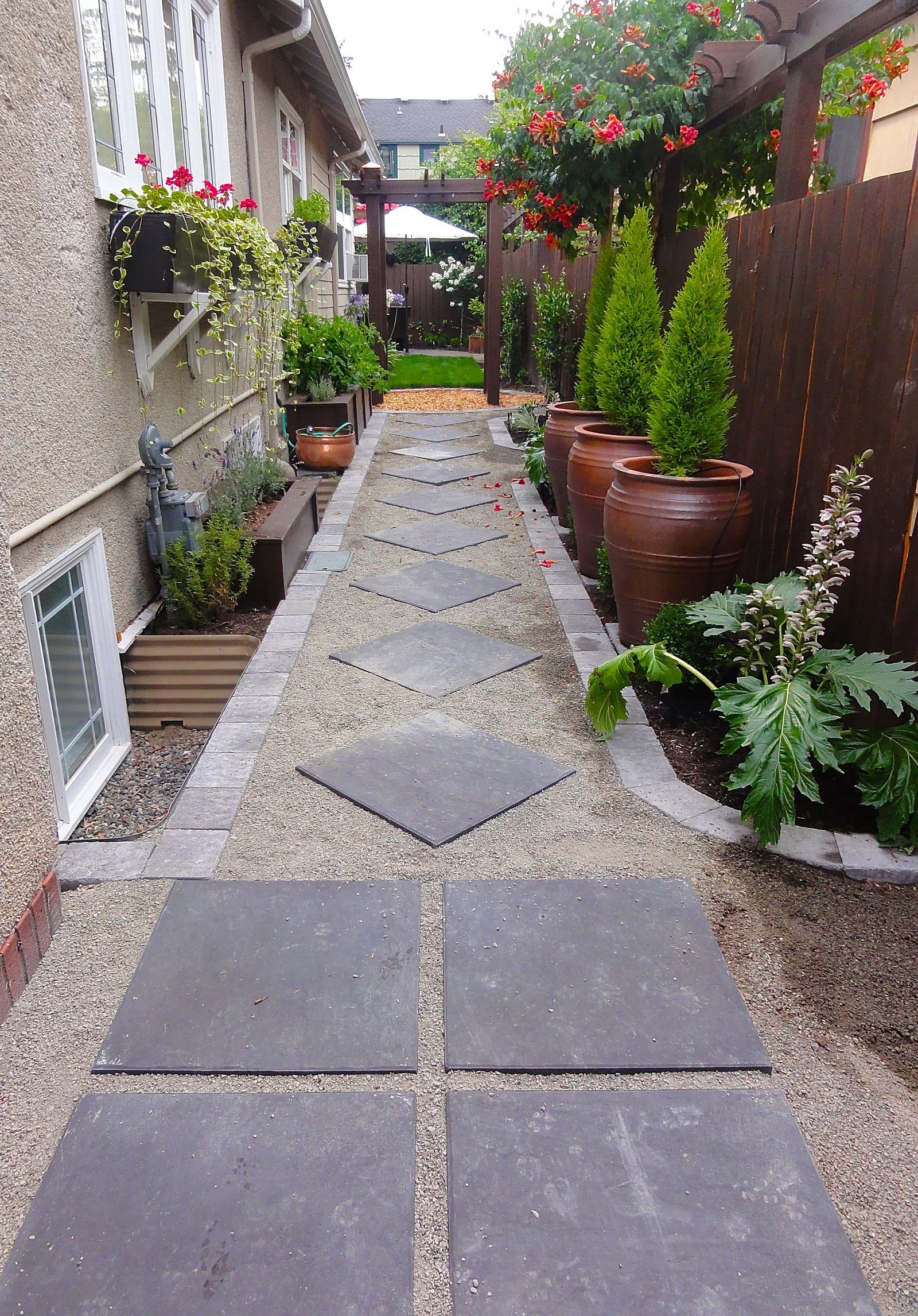 top 10 incredible small garden for small backyard ideas