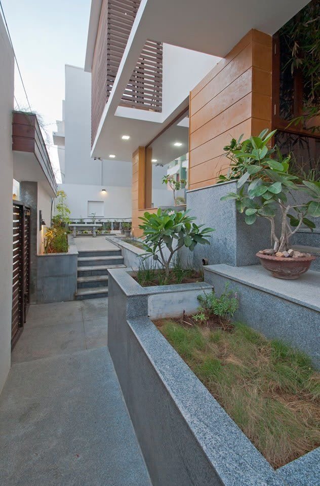 mr sajeev kumar s residence at girugambakkam, near m.i.o.t hospital