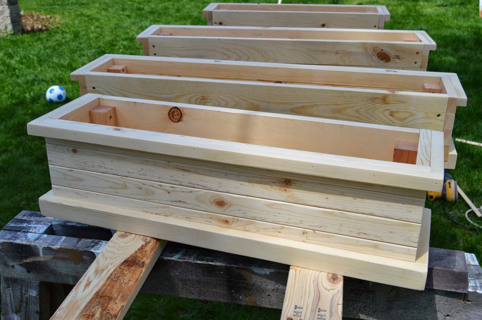 how to build flower boxes | woodworking and diy in 2019 | wood