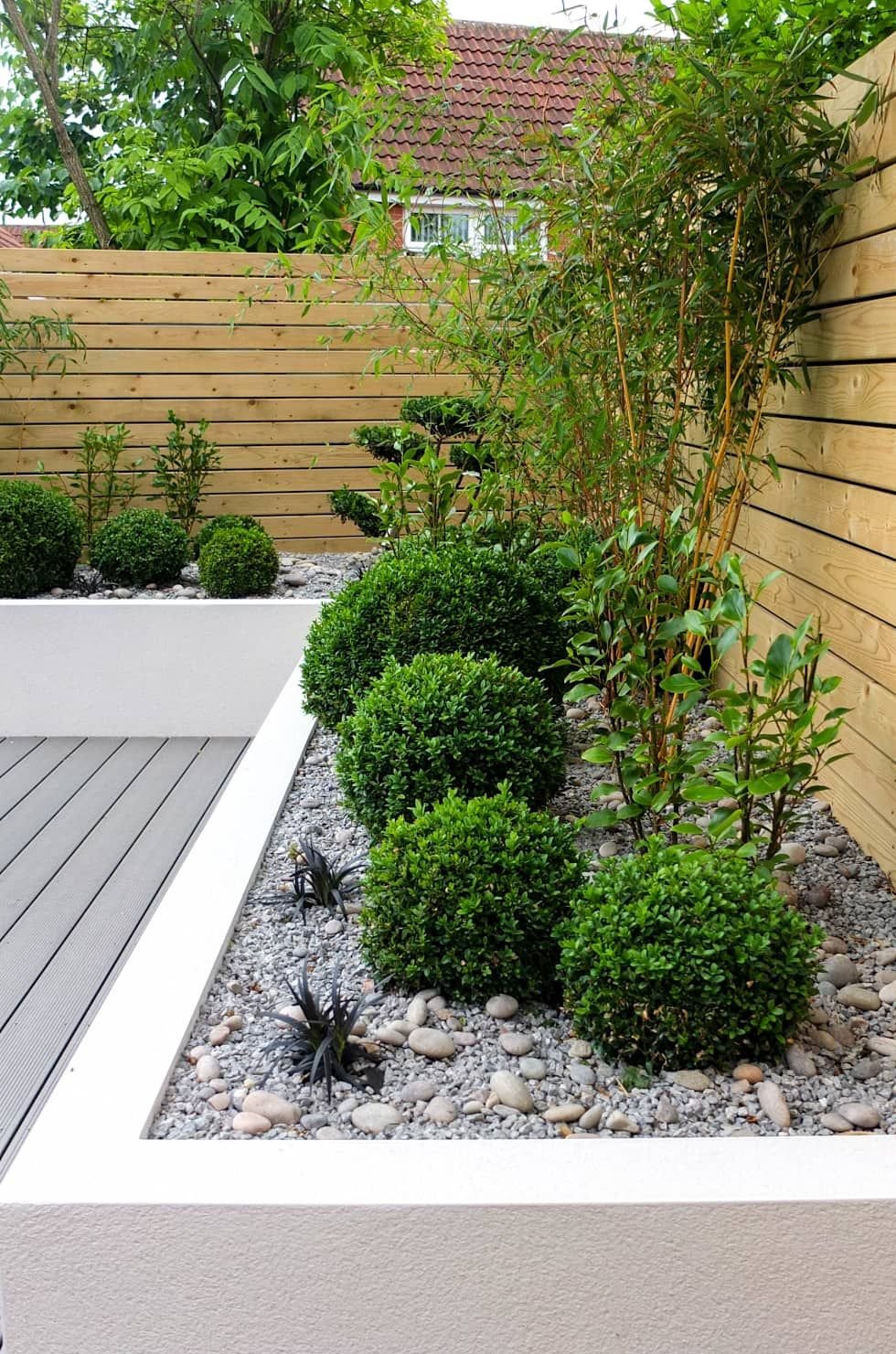 small, low maintenance garden: garden by yorkshire gardens | tuin