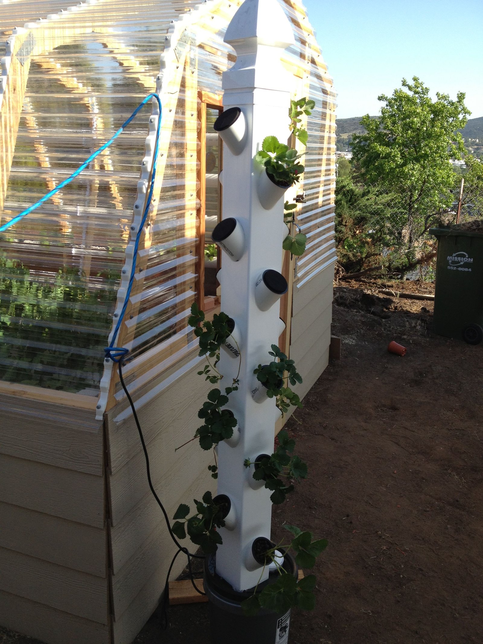 Vertical Hydroponic Garden: How to Build Your Own ...