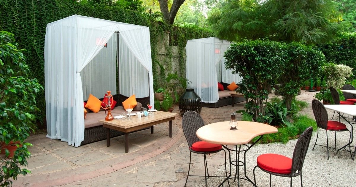 best places in delhi to spend a romantic evening with love of your life