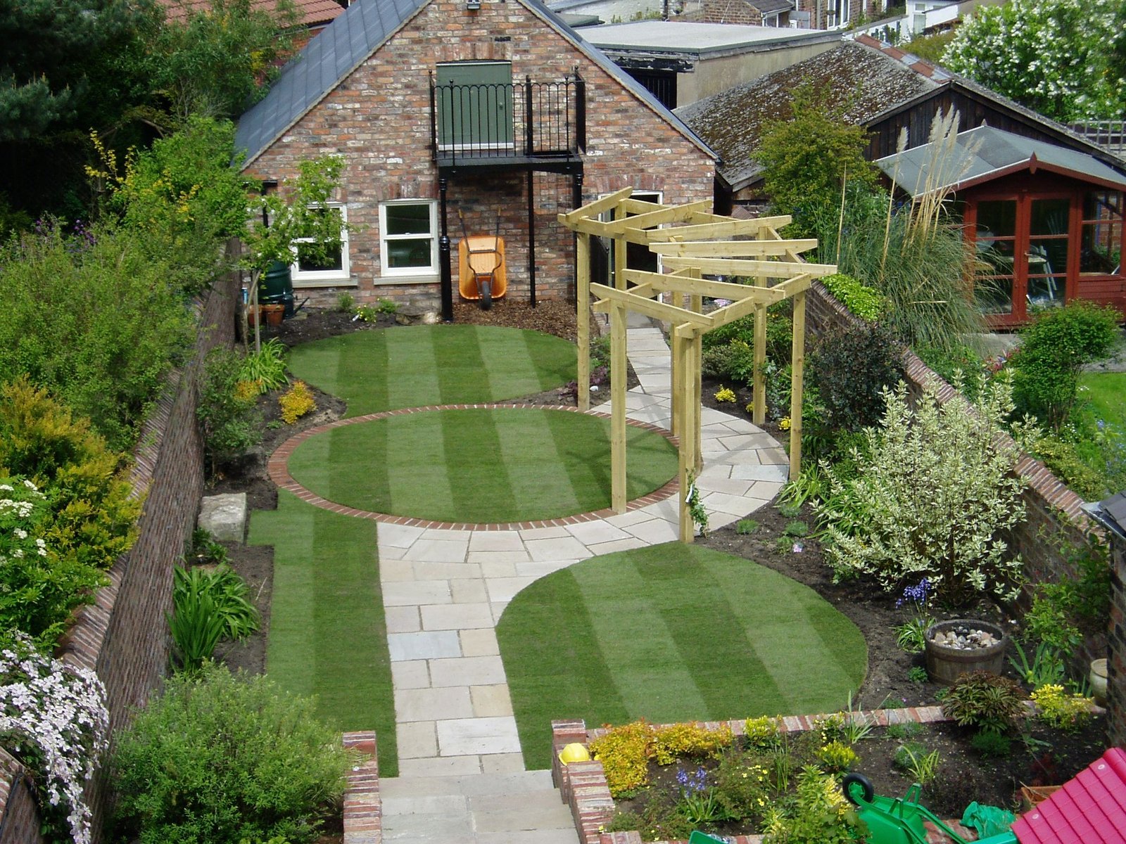 50 modern garden design ideas to try in 2017 | gardening