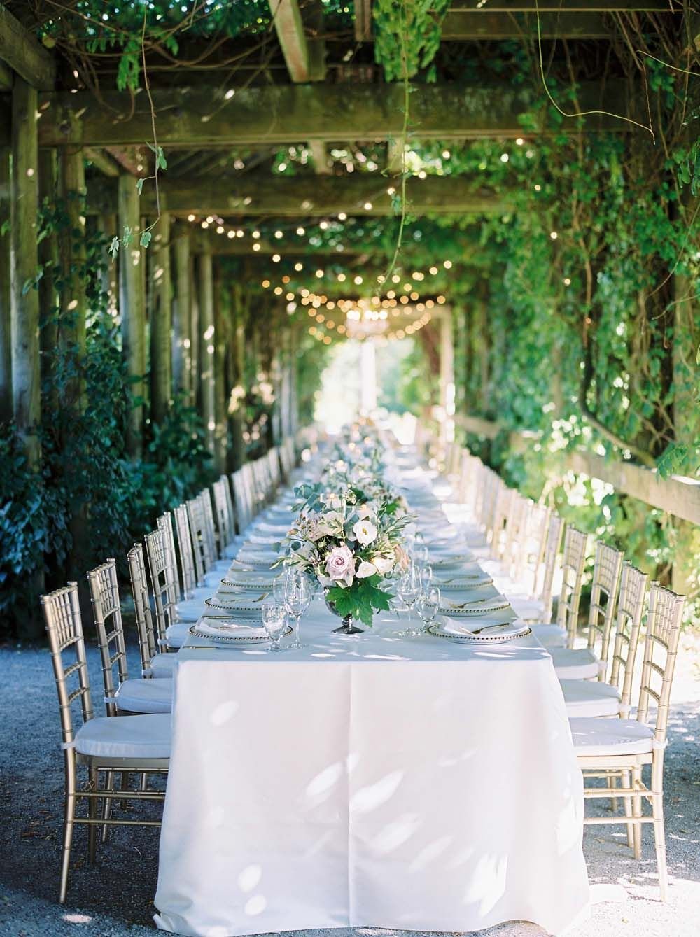 an elegant botanical garden wedding in vancouver | canadian wedding