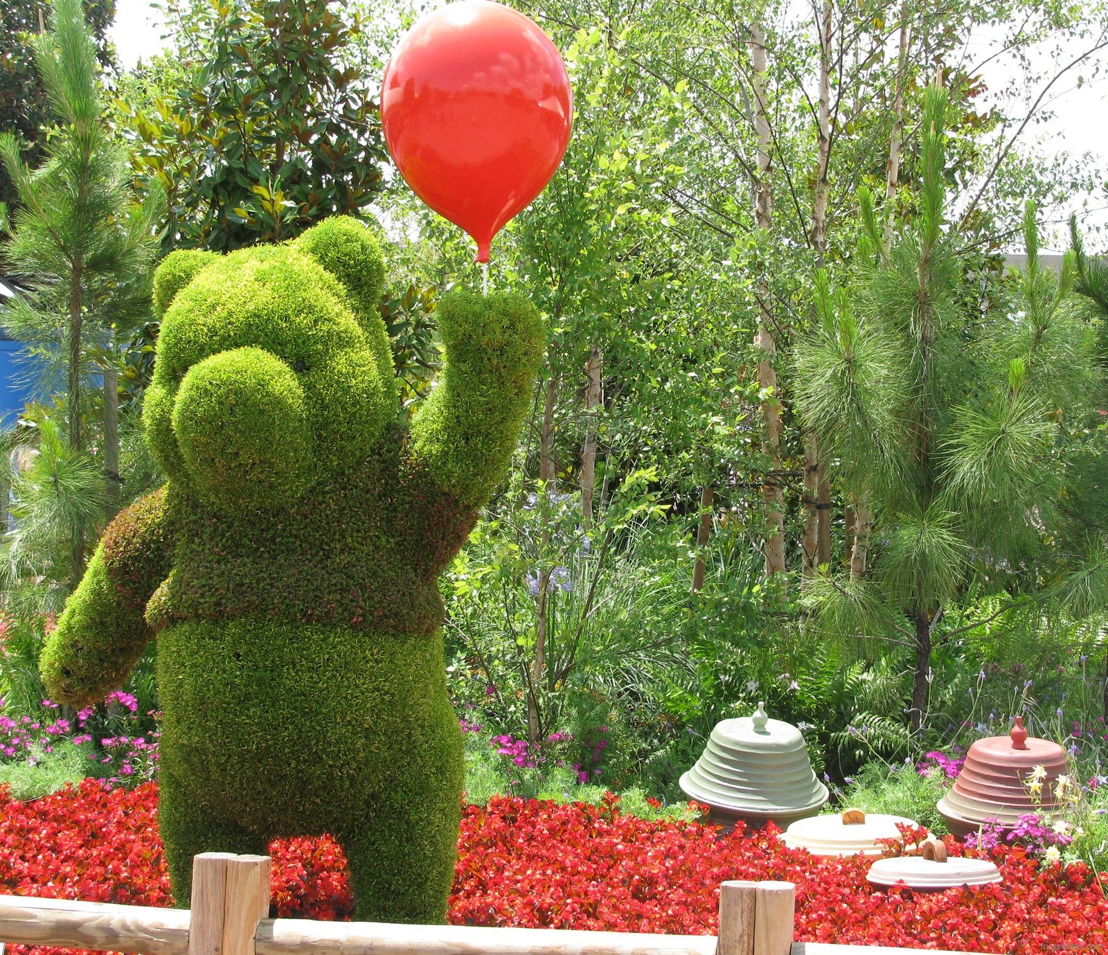 epcot flower garden festival 2013 | pooh topiary « extra walt disney
