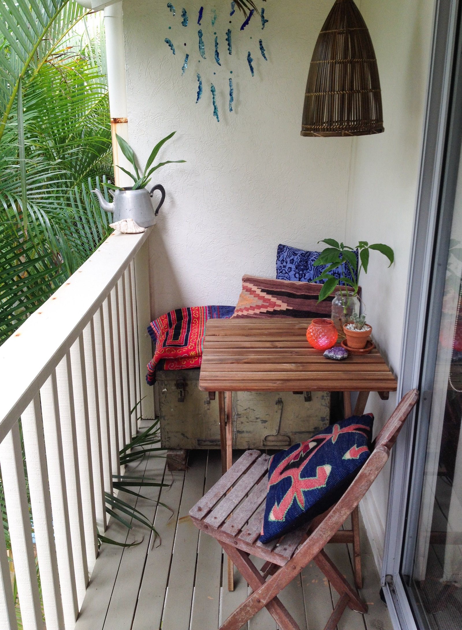 a beach side "lovers corner" | small balcony ideas, beach theme decor