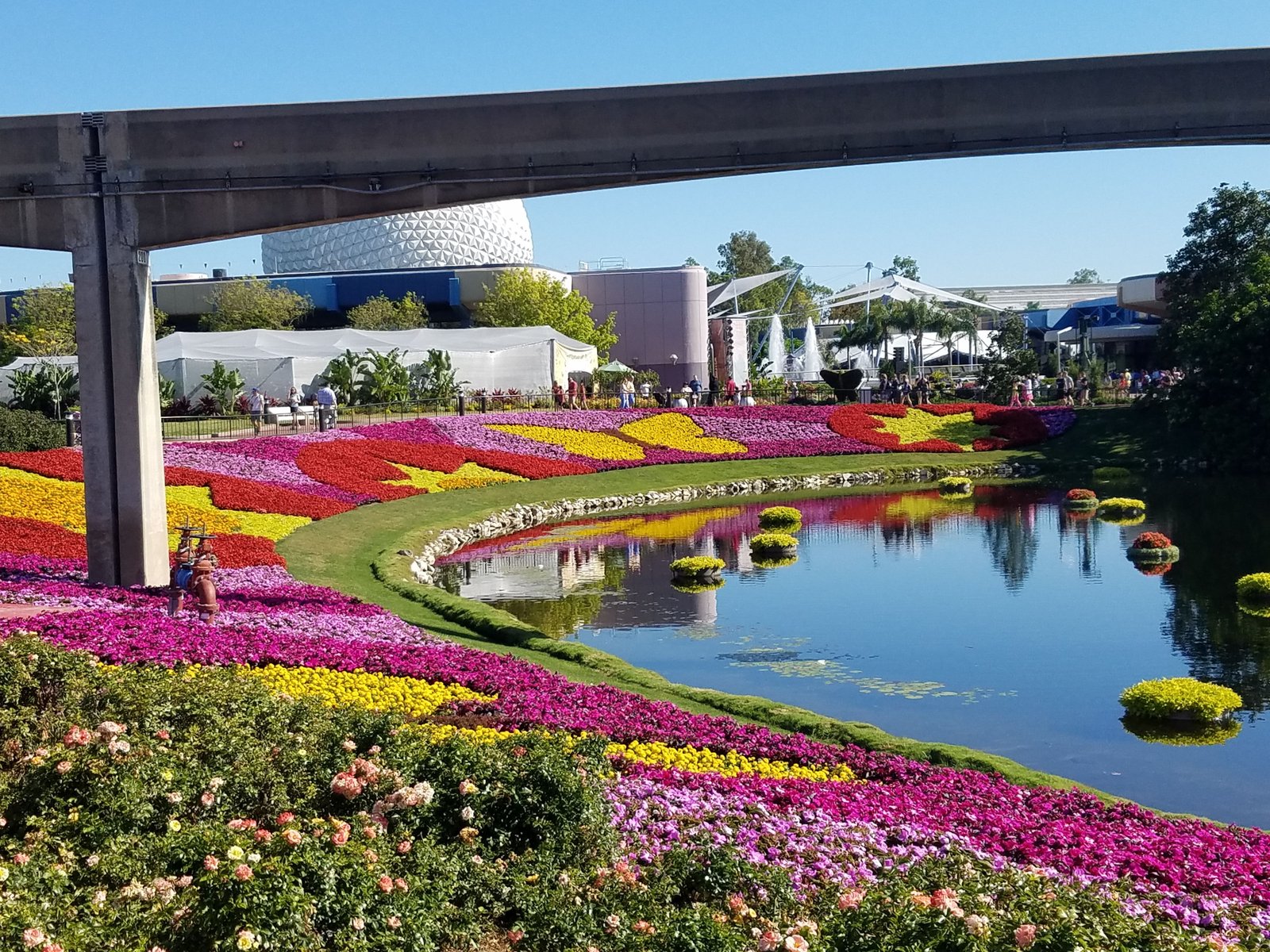 disney touring - 2018 epcot's international flower and garden