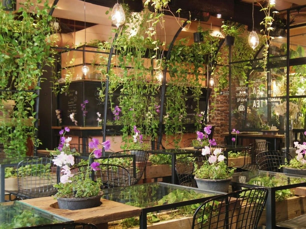 aoyama flower market tea house, tokyo, japan — by kaori in 2019