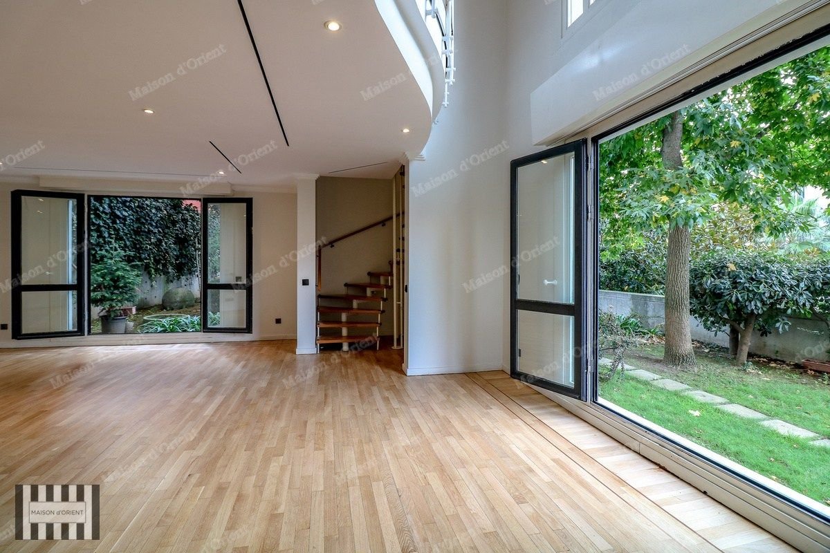 garden duplex for rent in etiler, sarı konaklar compund