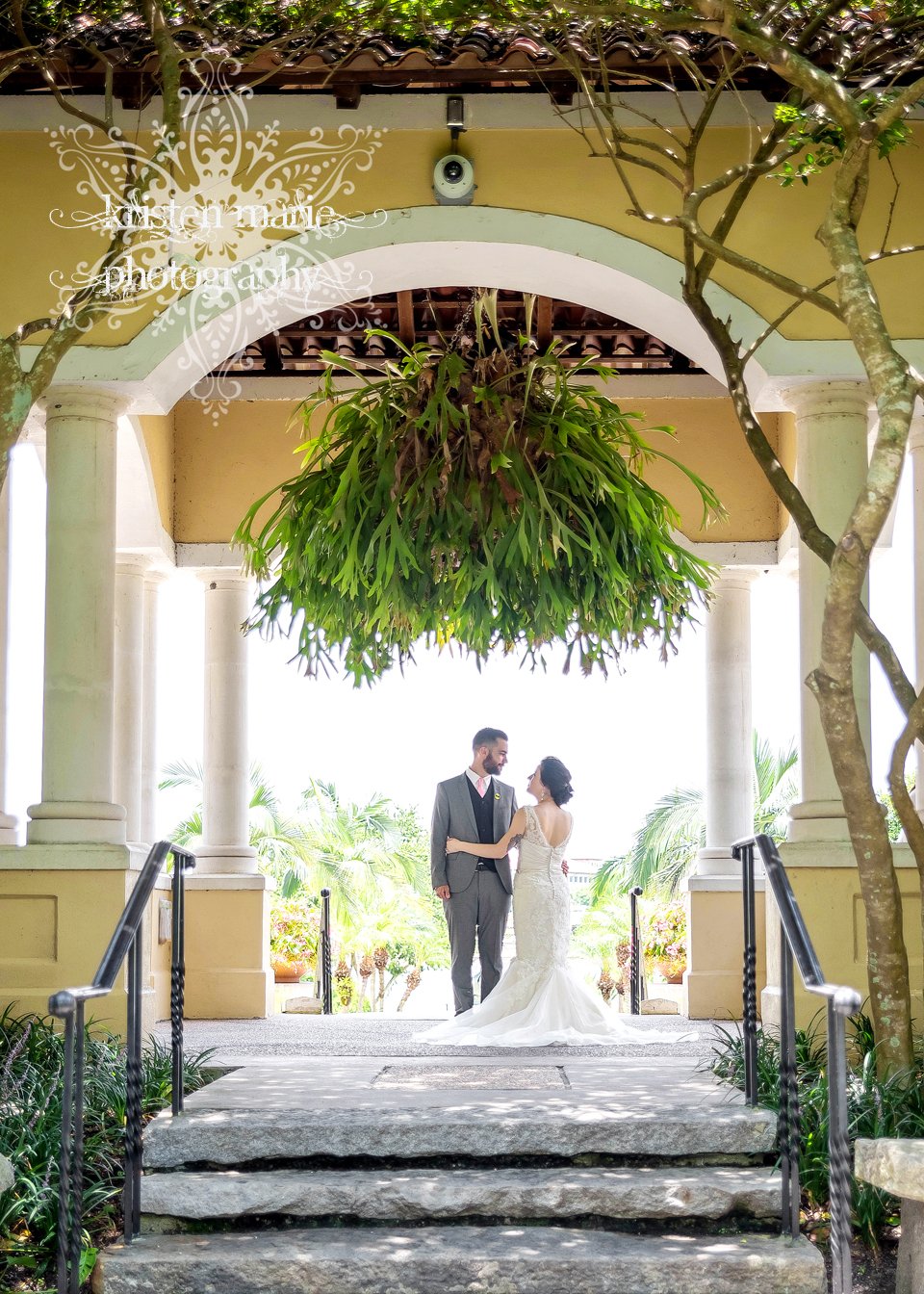 ideas for a small garden wedding in florida. help?!