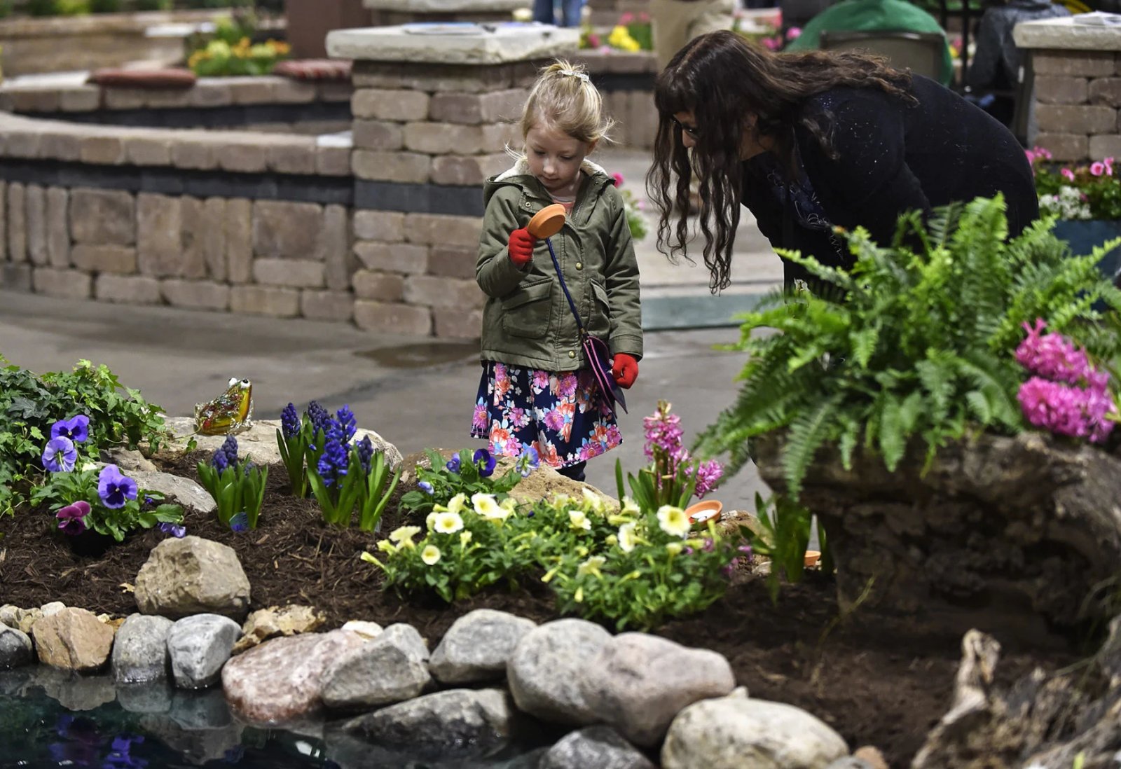 show offers sneak peek at spring | local | qconline