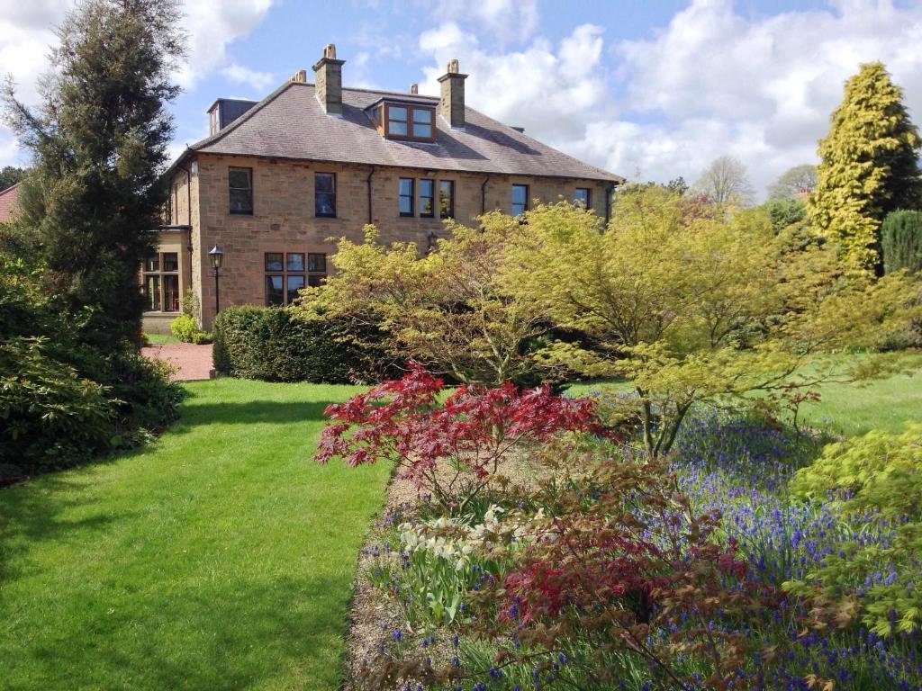 pension west acre house (gb alnwick) - booking