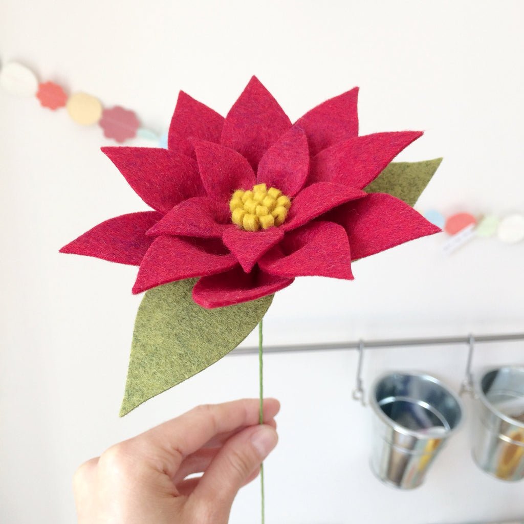 festive poinsettias craft kit
