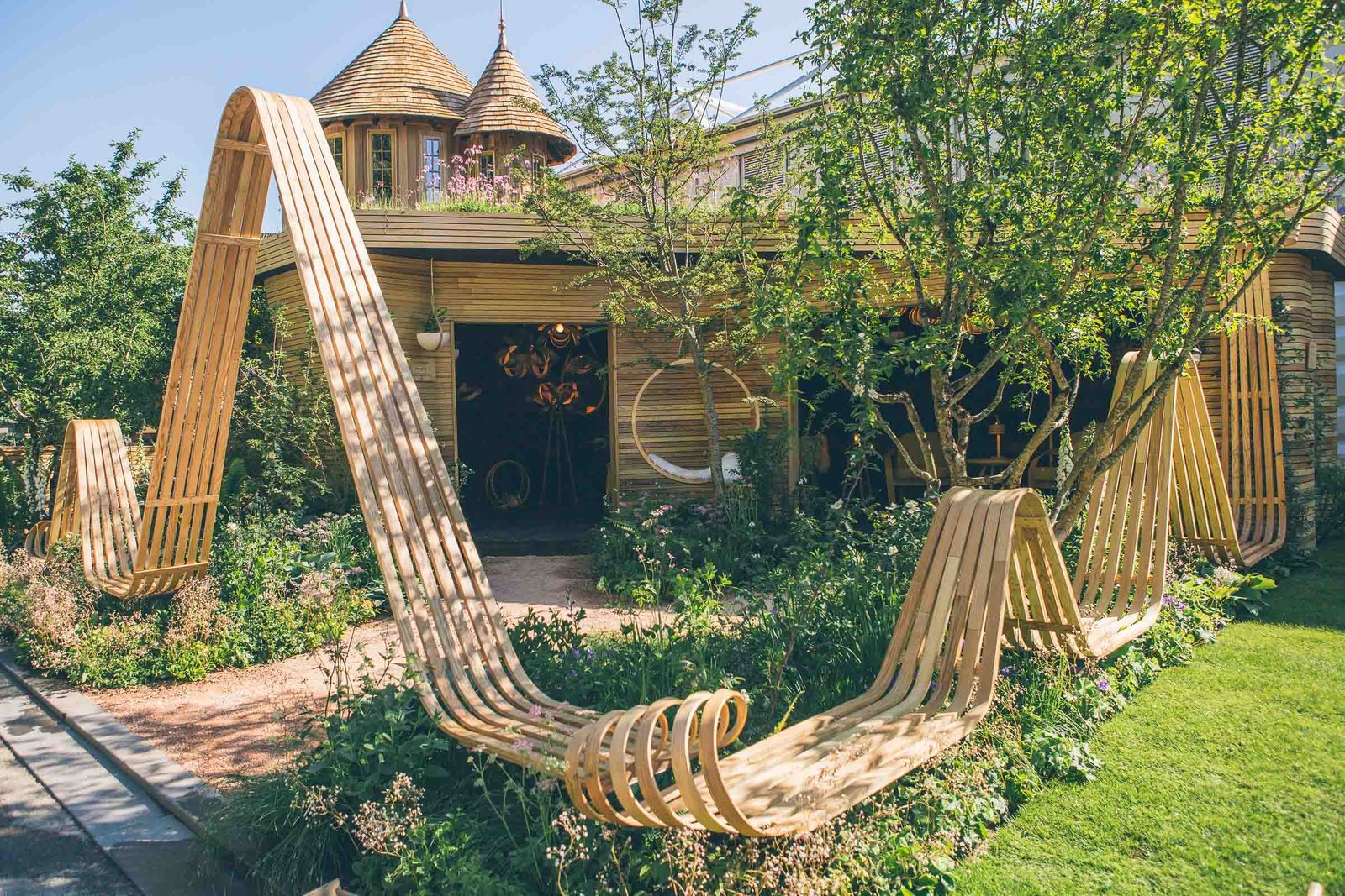 award winning rhs chelsea flower show garden 2018 – tom raffield