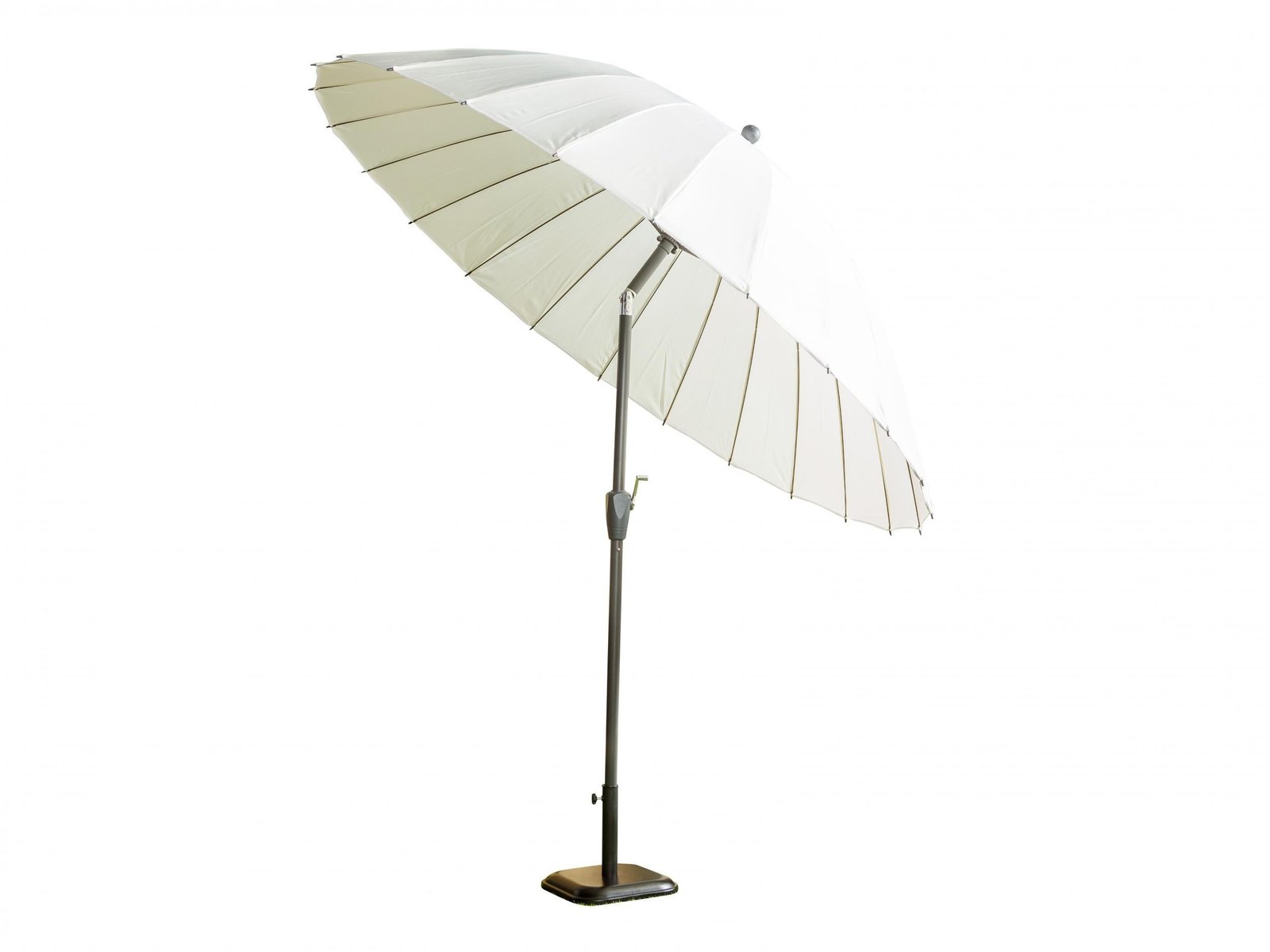 best garden parasol: choose from models that are adjustable