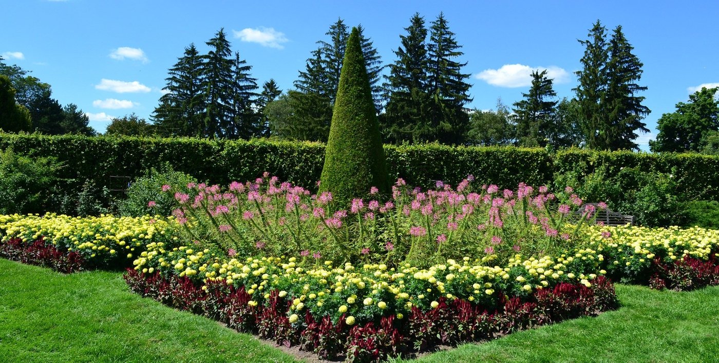 botanical gardens | clifton hill, niagara falls canada