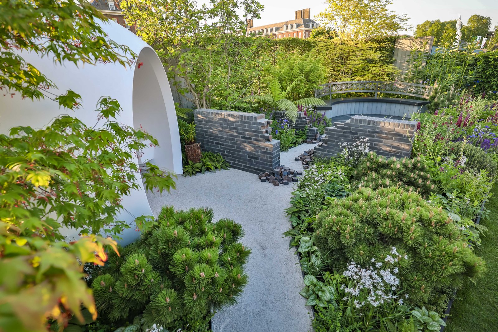 hiv researchers create chelsea garden to raise awareness of disease