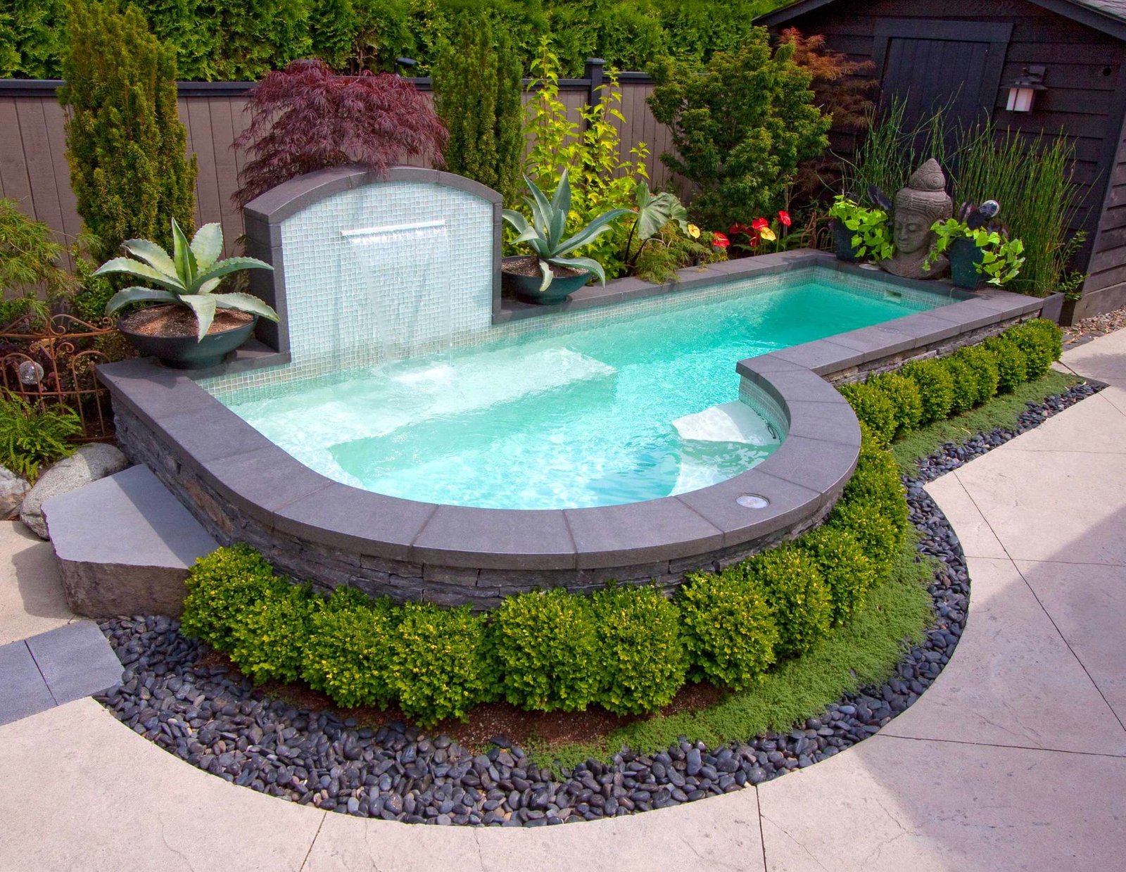 33 small swimming pools with big style