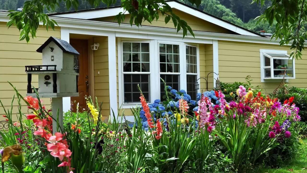 how to make a flower bed in front of house