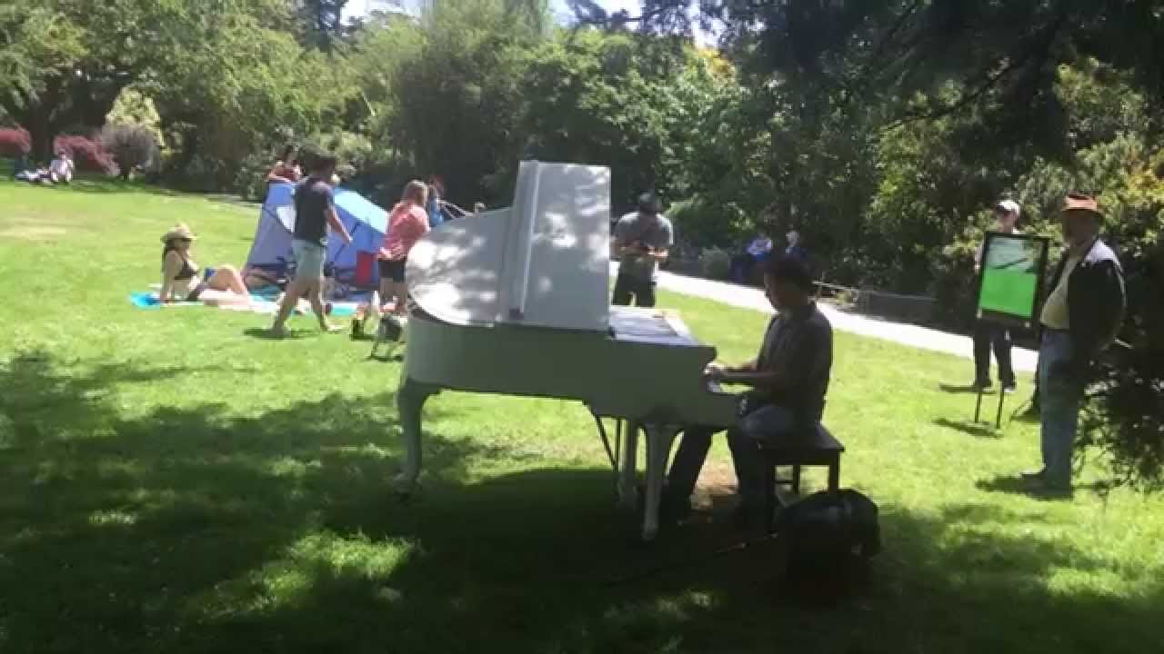 flower piano returns to the sf botanical garden in golden gate park