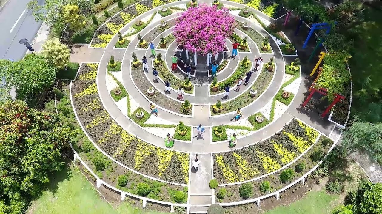 watch: uplb showcases edible landscaping garden - when in manila