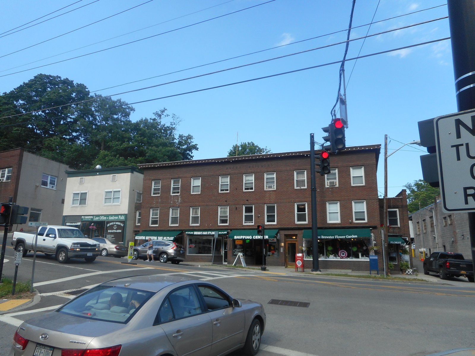 file:avery building - brewster, new york - wikimedia commons