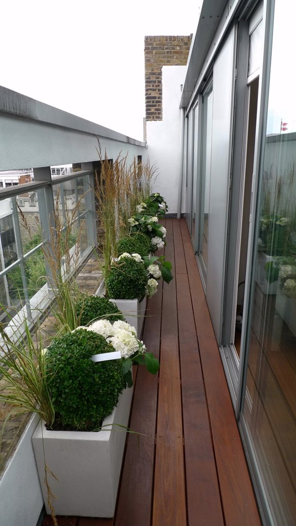 ipe decking balcony london - london garden design