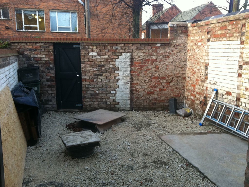 small victorian terraced house garden - artisan project management